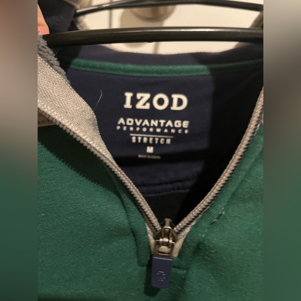 IZOD - Advantage Colorblock Quarter Zip Fleece Pullover - Men’s Size Medium - Picture 3 of 7